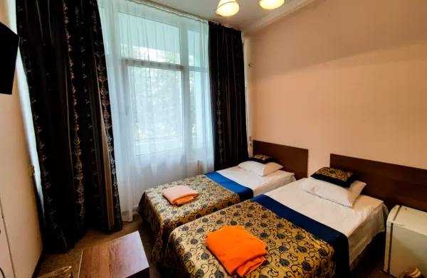 Двухместный номер 1 категории в 1 корпусе санатория «Анджиевского» в г. Ессентуки - фотография