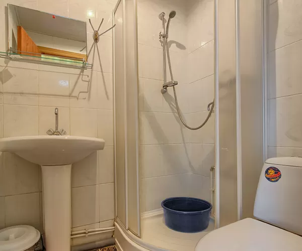 Одноместный номер 1 категории в 1 корпусе в санатории имени Анджиевского в городе Ессентуки - фотография