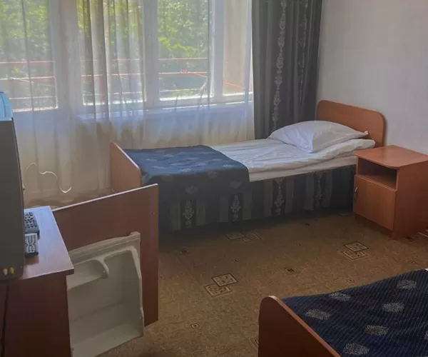 Двухместный номер 3 категории в 3 корпусе в санатории имени Анджиевского в городе Ессентуки - фотография