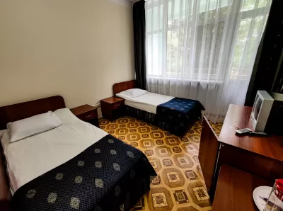 Двухместный 1-комнатный номер 3 категории в 3 корпусе санатория «Анджиевского» в г. Ессентуки - фотография