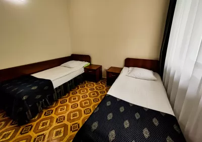 Двухместный 1-комнатный номер 3 категории в 3 корпусе санатория «Анджиевского» в г. Ессентуки - фотография