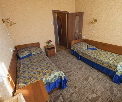 Двухместный номер 1 категории в 1 корпусе в санатории имени Анджиевского в городе Ессентуки - фотография