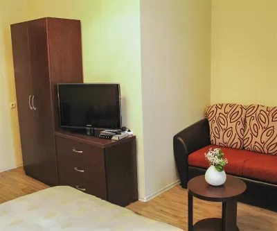 Однокомнатный номер Джуниор сьют в корпусе Вилла Герман в санатории имени Анджиевского в городе Ессентуки - фотография