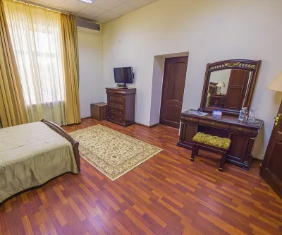 Люкс в корпусе Вилла Герман в санатории имени Анджиевского в городе Ессентуки - фотография